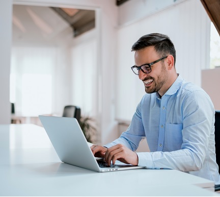 Cómo prepararse una entrevista de trabajo a distancia