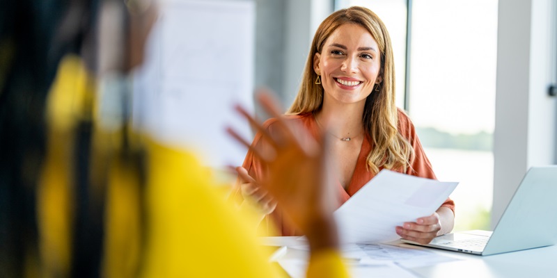 Cómo prepararte para una entrevista de trabajo en comercial y ventas y destacar desde el primer minuto