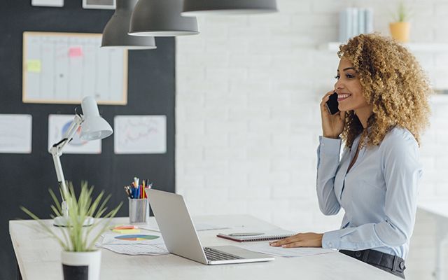 como-hacer-una-entrevista-de-trabajo-por-telefono-infojobs