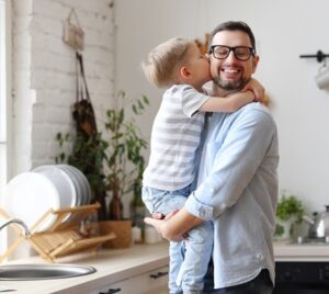 Guía: cómo solicitar la excedencia por cuidado de hijos/as