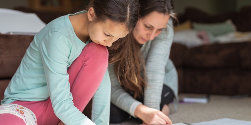 Cómo solicitar la excedencia por cuidado de hijos: guía
