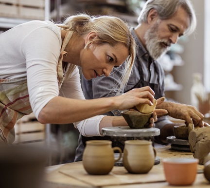 Ideas para ganar dinero extra más allá de tu principal trabajo